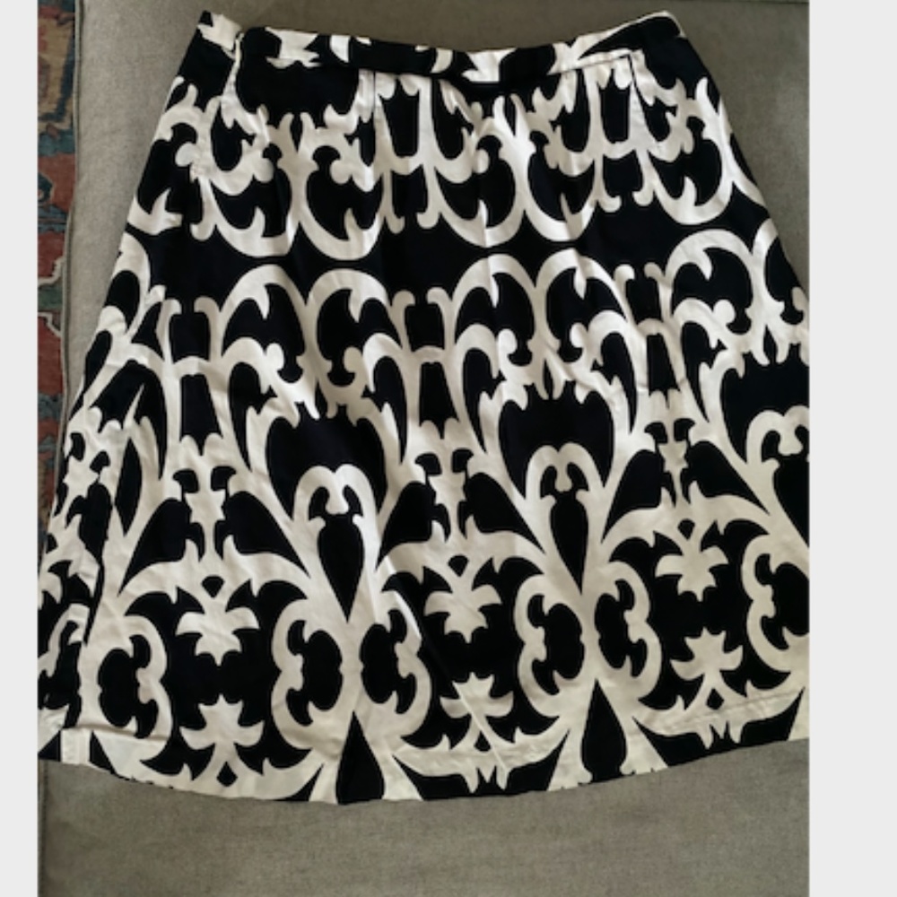 J. Crew Navy and White Printed Knee-Length Skirt Size 4